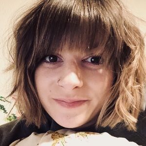 Meet your Posher, Maxine